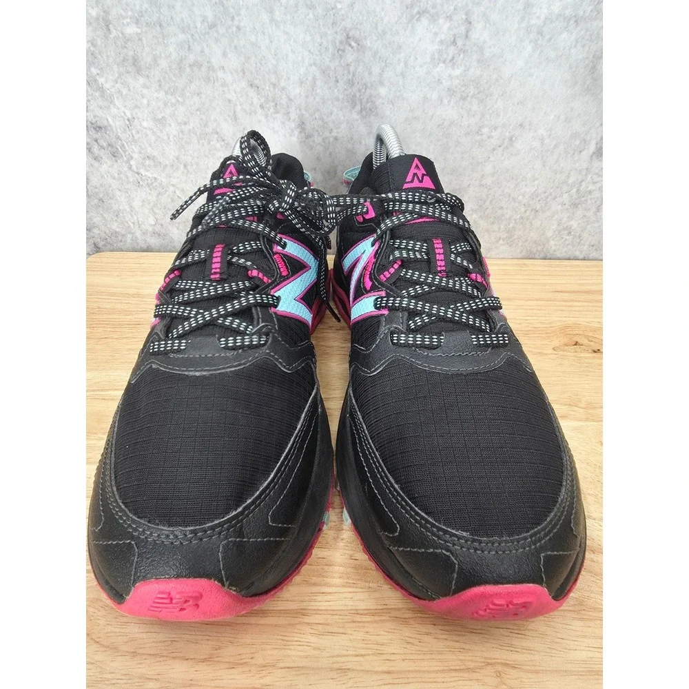 New Balance 410 V7 Trail Running Shoes Womens 10 B Black Pink Glow Sneakers